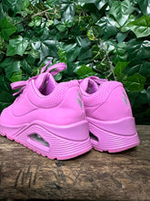 Afbeelding in Gallery-weergave laden, Nieuwe sneakers van Skechers maat 37
