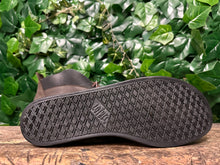 Afbeelding in Gallery-weergave laden, Nieuwe veterschoen van loints of Holland maat 42