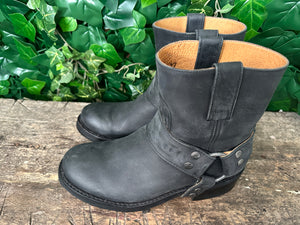Zo goed als nieuw biker boots van Sendra maat 37