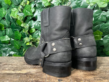 Afbeelding in Gallery-weergave laden, Zo goed als nieuw biker boots van Sendra maat 37