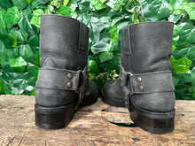 Afbeelding in Gallery-weergave laden, Zo goed als nieuw biker boots van Sendra maat 37