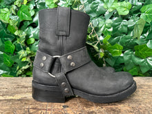 Afbeelding in Gallery-weergave laden, Zo goed als nieuw biker boots van Sendra maat 37