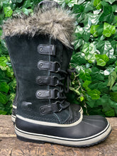 Afbeelding in Gallery-weergave laden, Bijna Nieuwe boots van Sorel &quot;Joan of Arctic&quot; maat 43