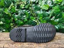 Afbeelding in Gallery-weergave laden, Bijna Nieuwe boots van Sorel &quot;Joan of Arctic&quot; maat 43