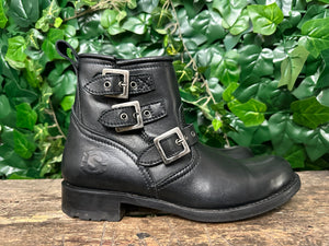 zo goed als nieuw laarsjes van Sendra maat 41