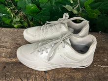Afbeelding in Gallery-weergave laden, Nieuwe sneakers van skechers maat 41