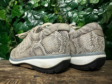 Afbeelding in Gallery-weergave laden, zo goed als nieuw sneaker van Xsensible maat 38(wijdte G)