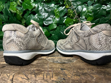 Afbeelding in Gallery-weergave laden, zo goed als nieuw sneaker van Xsensible maat 38(wijdte G)