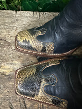 Afbeelding in Gallery-weergave laden, zo goed als nieuw vintage blokhak sendra laars maat 37