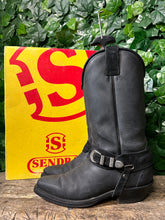 Afbeelding in Gallery-weergave laden, zo goed als nieuw gave laars van Sendra maat 41
