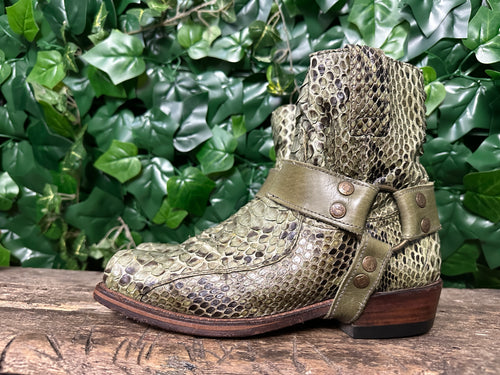 zo goed als nieuw python biker boots van Sendra Maat 37