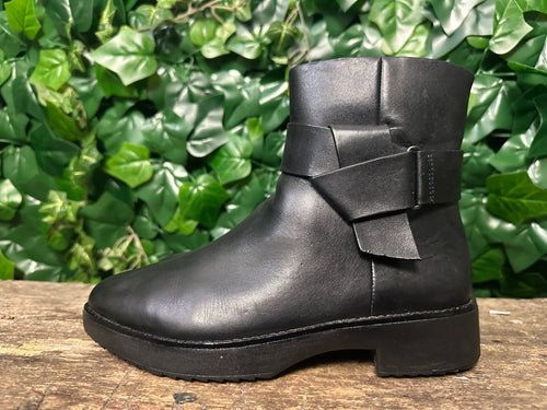 gewoon Nieuwe laarsjes van Fitflop maat 36