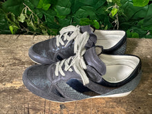 Afbeelding in Gallery-weergave laden, bijna Nieuwe sneakers van Gabor maat 37 (wijdte G)