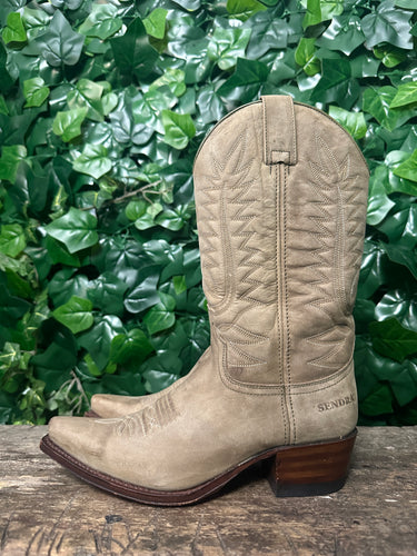 Nieuwe laars van Sendra maat 36