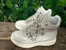 Afbeelding in Gallery-weergave laden, Nieuwe sneakers van Shabbies Amsterdam maat 39