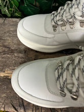 Afbeelding in Gallery-weergave laden, Nieuwe sneakers van Shabbies Amsterdam maat 39