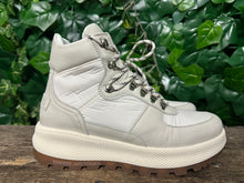 Afbeelding in Gallery-weergave laden, Nieuwe sneakers van Shabbies Amsterdam maat 39