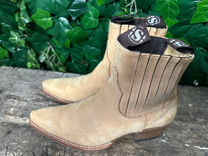 zo goed als nieuw laars van Sendra maat 38