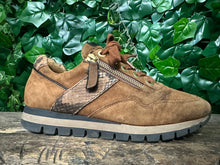 Afbeelding in Gallery-weergave laden, zo goed als nieuw sneakers van Gabor maat 38,5 (wijdte H)