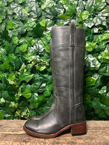 Nieuwe hoge laars van Sendra maat 38