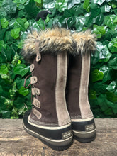 Afbeelding in Gallery-weergave laden, Nieuwe snowboots &quot;Joan of Arctic&quot; van Sorel maat 40