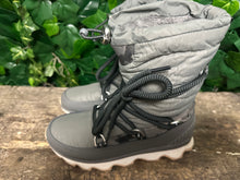 Afbeelding in Gallery-weergave laden, Nieuwe snowboots van Sorel maat 38
