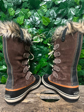 Afbeelding in Gallery-weergave laden, Nieuwe snowboots &quot;Joan of Arctic&quot; sorel maat 41