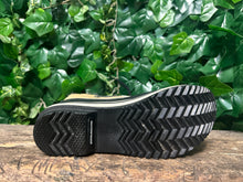 Afbeelding in Gallery-weergave laden, Bijna Nieuwe snowboots van Sorel maat 39,5