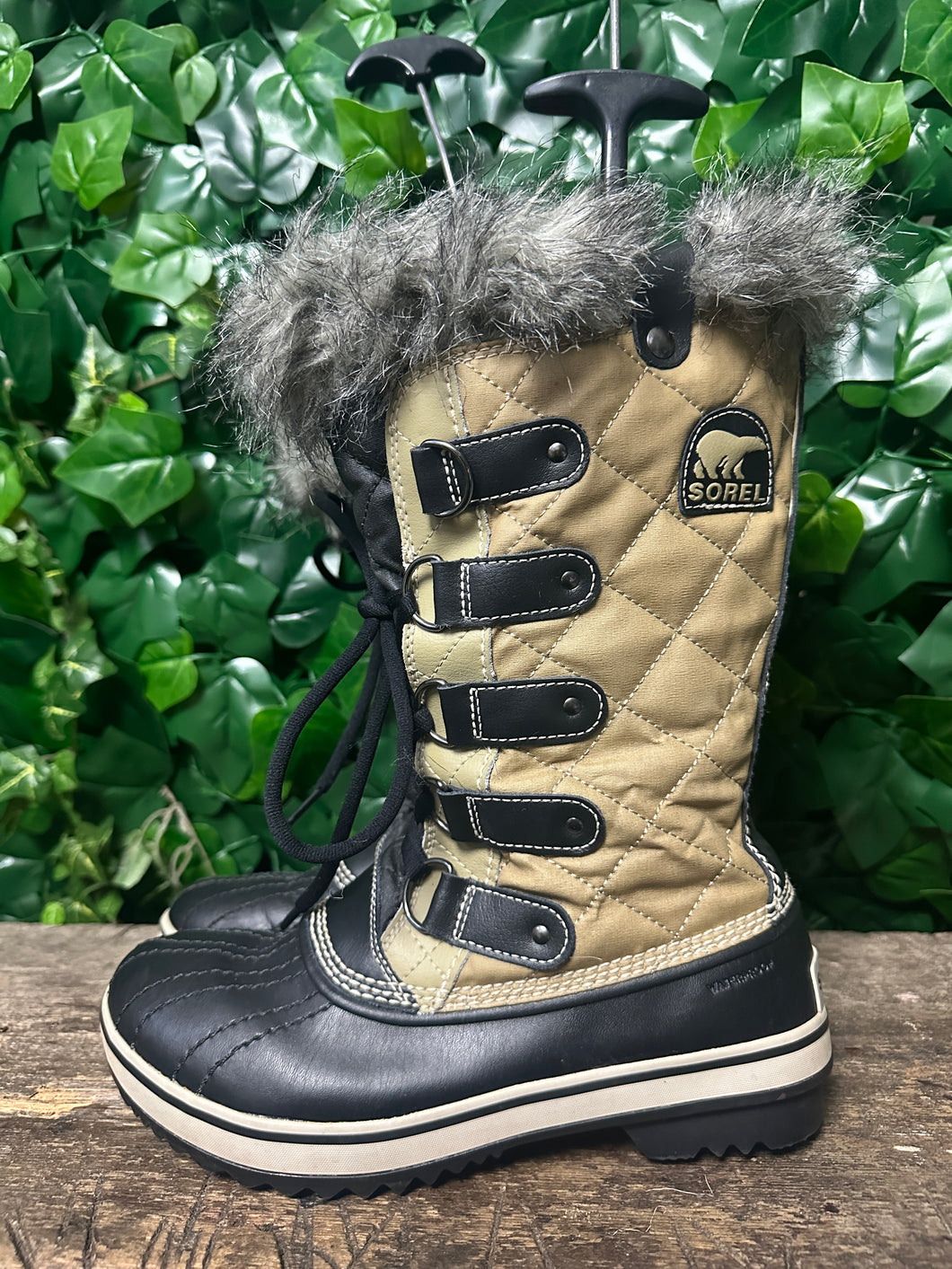 Bijna Nieuwe snowboots van Sorel maat 39,5