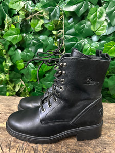 Bijna Nieuwe boots van Panama Jack maat 38
