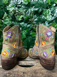 zo goed als nieuw prachtige flower laars van Sendra maat 38