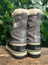 Afbeelding in Gallery-weergave laden, zo goed als nieuw snowboots van Sorel maat 38