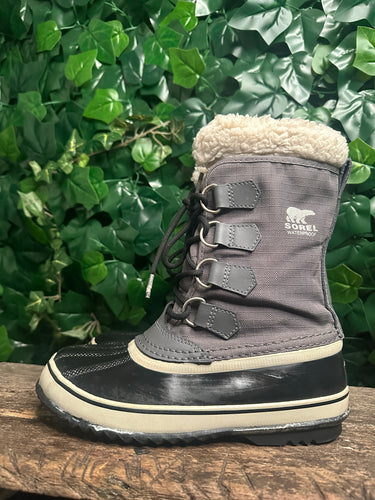 zo goed als nieuw snowboots van Sorel maat 38