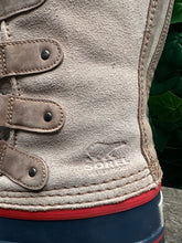 Afbeelding in Gallery-weergave laden, Bijna Nieuwe boots van Sorel &quot;Joan of Arctic&quot; maat 38