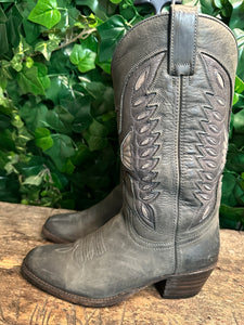 zo goed als nieuw mooie laars van Sendra maat 38