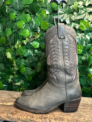 zo goed als nieuw mooie laars van Sendra maat 38