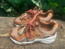 Afbeelding in Gallery-weergave laden, Bijna Nieuwe sneakers van Skechers maat 37