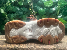 Afbeelding in Gallery-weergave laden, Bijna Nieuwe sneakers van Skechers maat 37