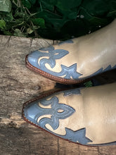 Afbeelding in Gallery-weergave laden, zo goed als nieuw fantastische laars van Sendra maat 36