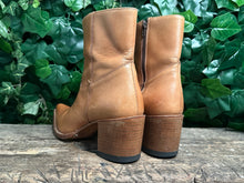 Afbeelding in Gallery-weergave laden, gave Vintage blokhak laars van Sendra maat 41