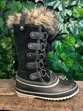 Afbeelding in Gallery-weergave laden, Bijna Nieuwe snowboots van Sorel maat 41,5