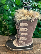 Afbeelding in Gallery-weergave laden, Nieuwe snowboots van Sorel &quot;Joan of arctic&quot; maat 38,5