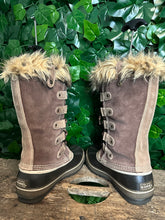 Afbeelding in Gallery-weergave laden, Nieuwe snowboots van Sorel &quot;Joan of arctic&quot; maat 38,5