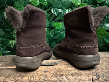 Afbeelding in Gallery-weergave laden, Nieuwe fitflop mukluk laarsje maat 37