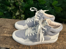Afbeelding in Gallery-weergave laden, Nieuwe hoge sneakers van Blackstone maat 40