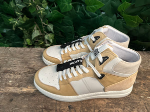 Nieuwe hoge sneakers van Blackstone maat 39