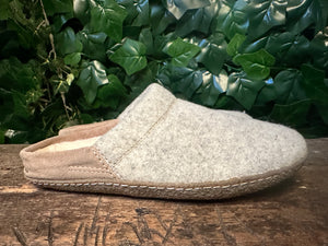 Bijna Nieuwe pantoffel van Sorel maat 40
