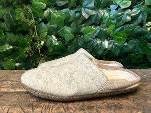 Bijna Nieuwe pantoffel van Sorel maat 40