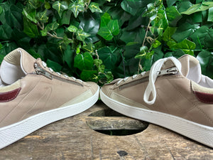 Nieuwe sneakers van AQA maat 42