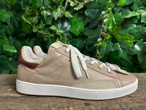 Nieuwe sneakers van AQA maat 42